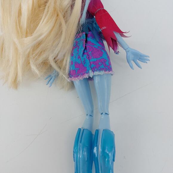 Monster High Doll 2013 Music Festival Abbey Bominable Blue Shoes - Picture 7 of 9